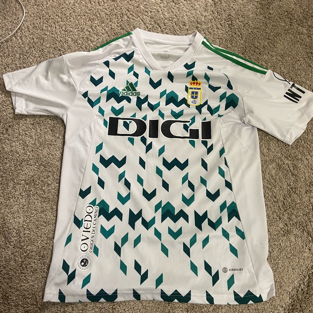 Real Oviedo away soccer jersey away jersey size medium perfect condition.
